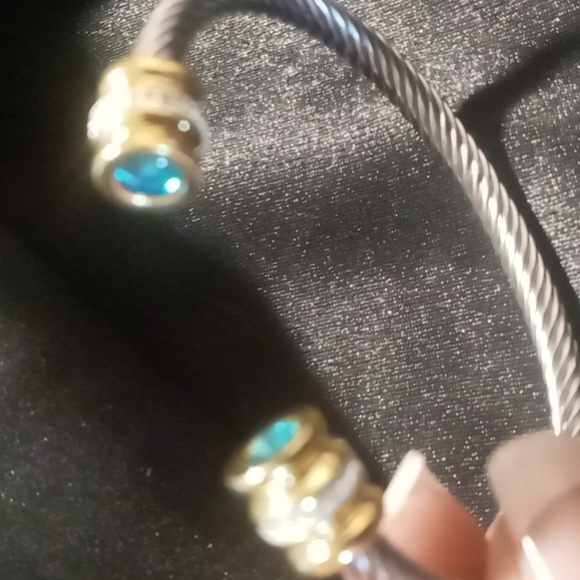Twisted cable cuff bracelet with crystal cut blue ends silver and gold tone - Picture 1 of 4